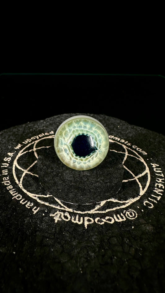 White/Green UV Dragon Eye MIB (Marble In Boro)